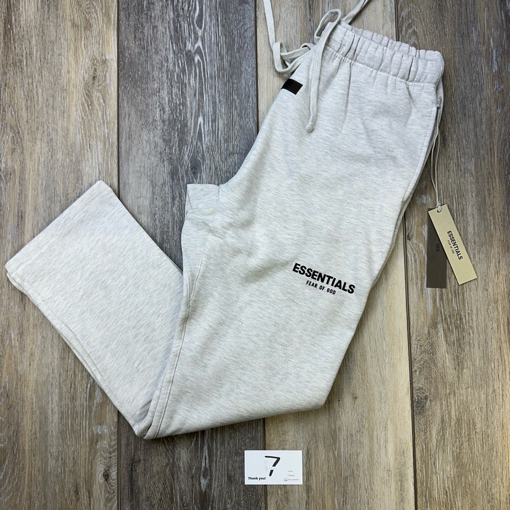 Essentials Fear of God Relaxed sweatpants light oat